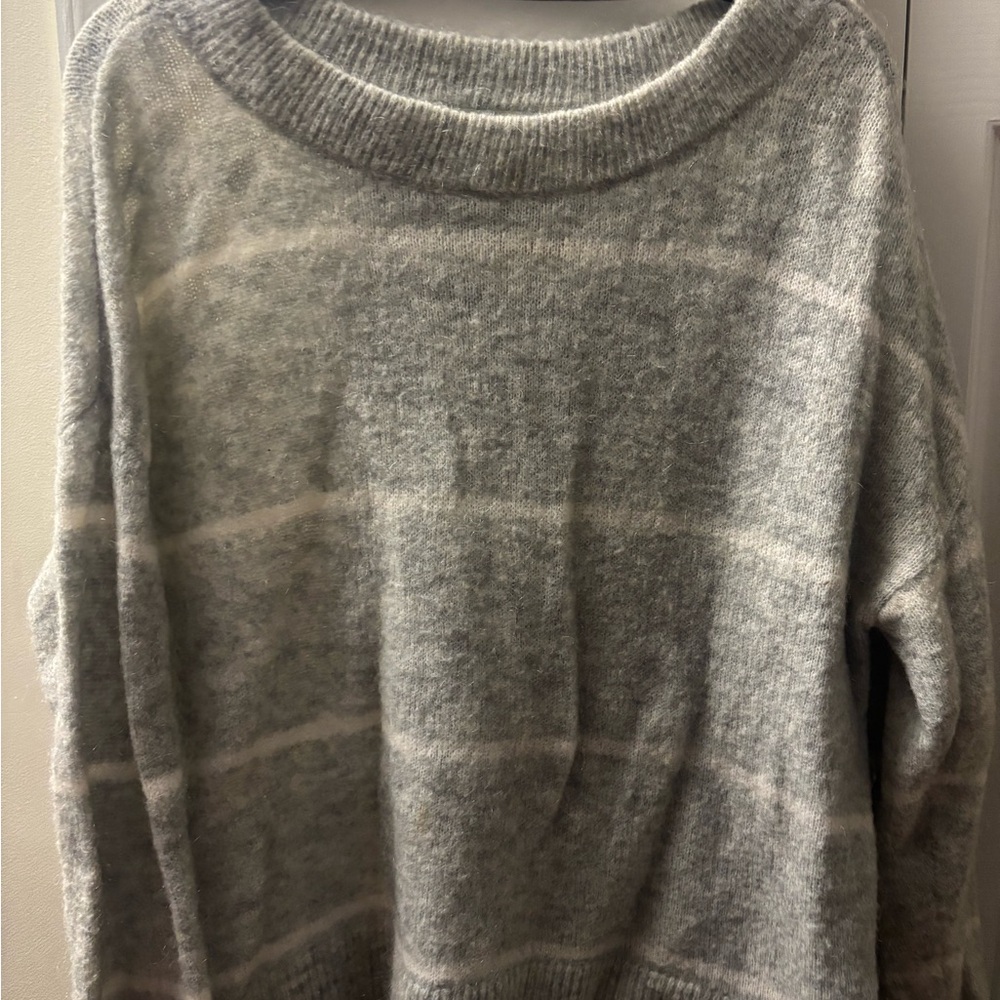 H&M Light Gray Striped Women's Sweater